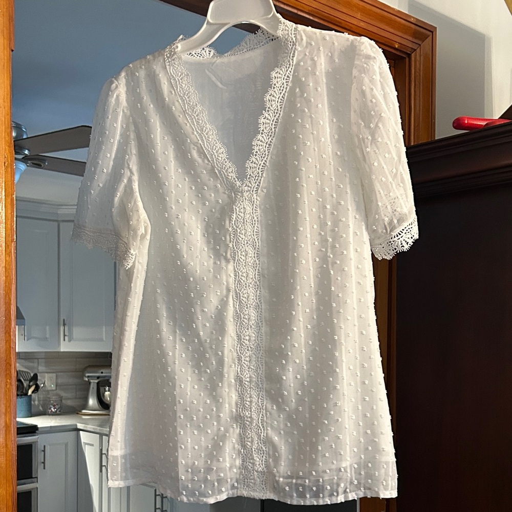 Elegant White Lace Trim Blouse